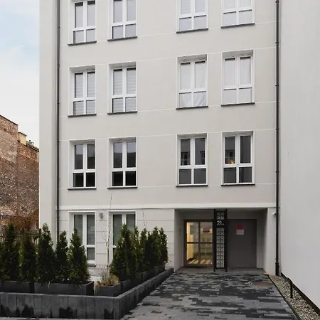 Apartment Studio With Ac Czarnowiejska By Renters *