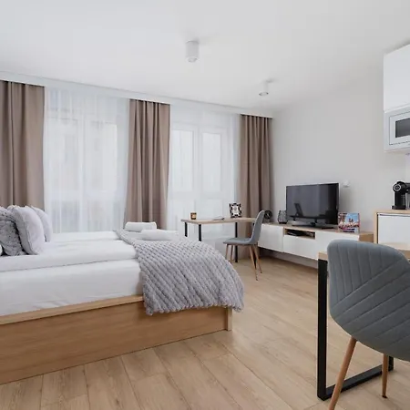 Apartment Studio With Ac Czarnowiejska By Renters Krakow