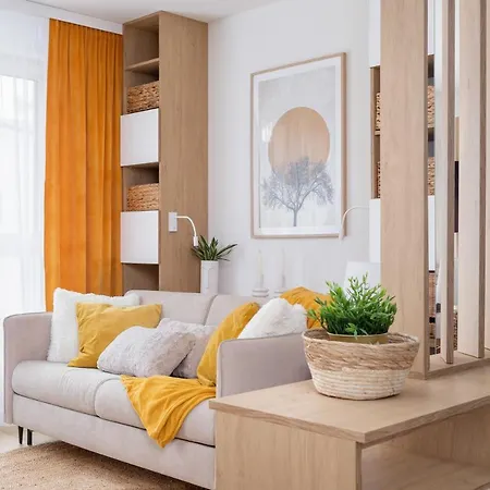 Apartment Studio With Ac Czarnowiejska By Renters *