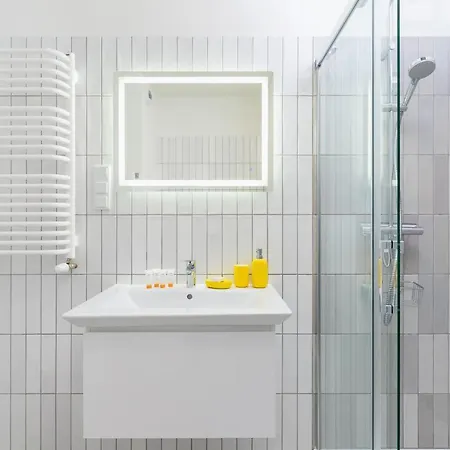 Studio With Ac Czarnowiejska By Renters Krakow