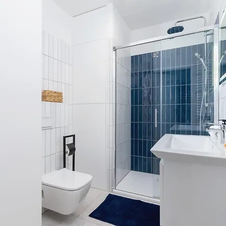 Apartment Studio With Ac Czarnowiejska By Renters