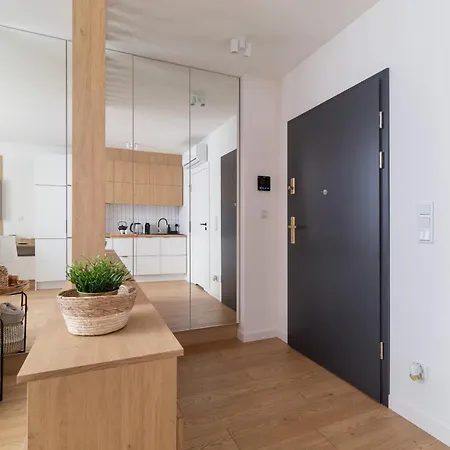 Studio With Ac Czarnowiejska By Renters