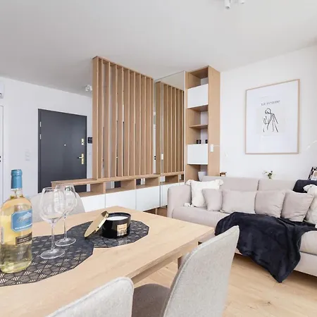 Studio With Ac Czarnowiejska By Renters Apartment